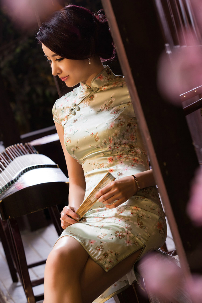 四小姐,素缨双层桑蚕丝复古短款旗袍晚礼服,