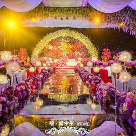 唯爱今生婚礼策划专业机构:《花海》