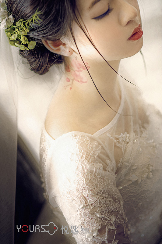 蕾丝婚纱,伴娘,