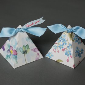 享时光宴会顾问:THEME 婚礼主题 蒂芙尼蓝 水彩花卉糖盒