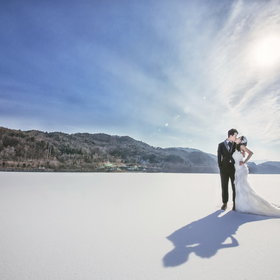 Recall Gallery 摄影机构:婚纱照《雪白地爱着你》