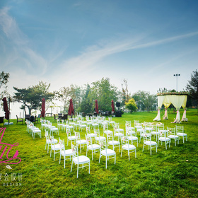 爱靡斯宴会设计:清新户外草坪婚礼《恋——自从我遇见你》