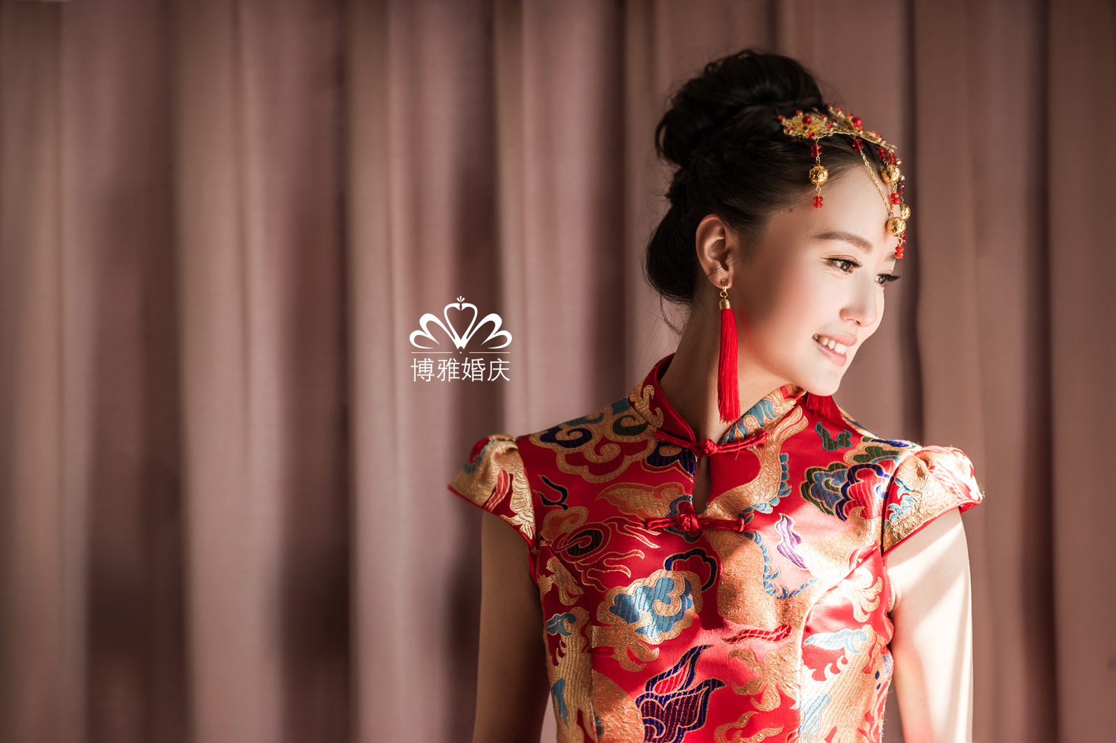 中式新娘造型,中式新娘配饰,中式新娘礼服,