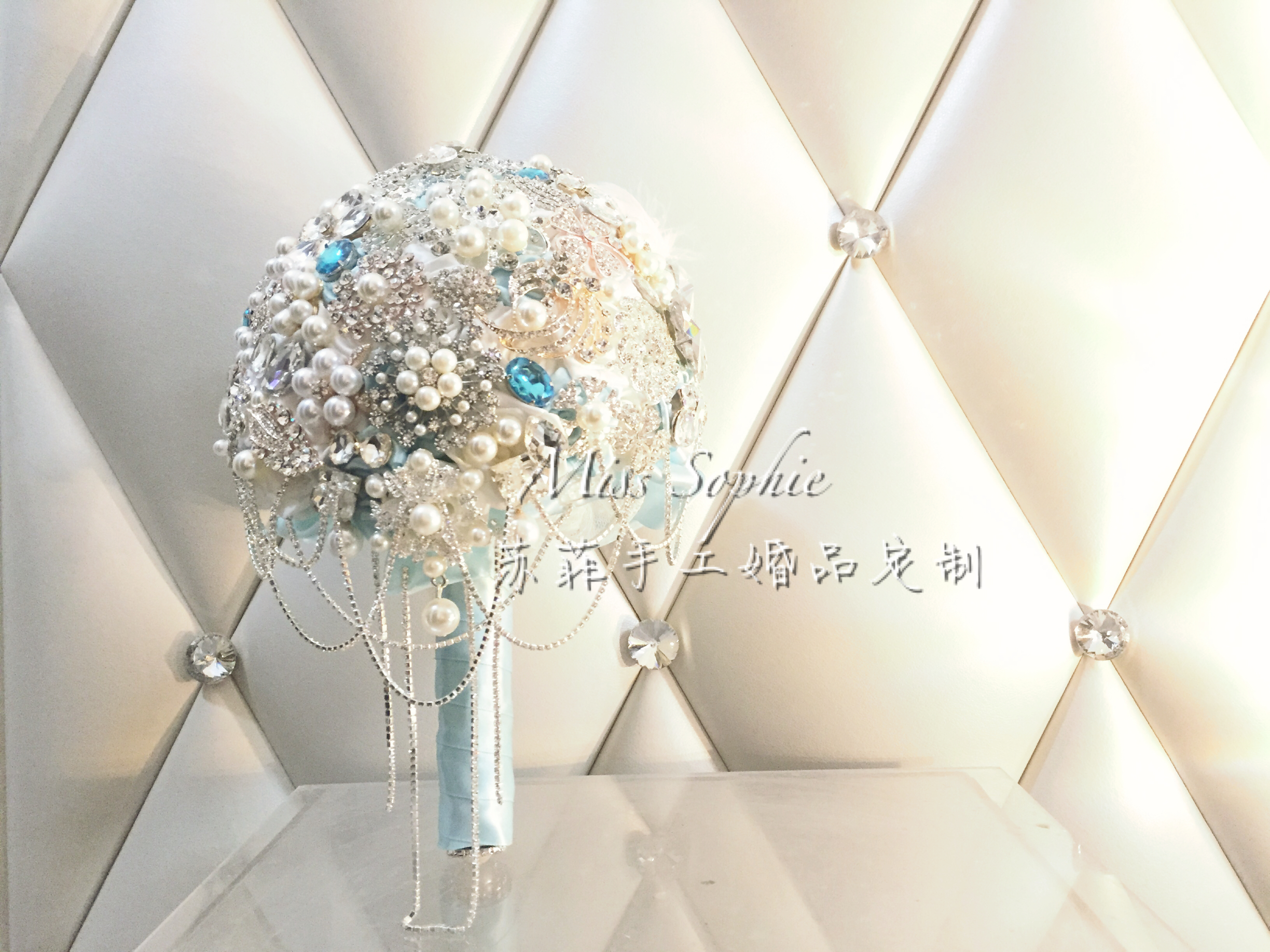 胸针手捧花珍珠