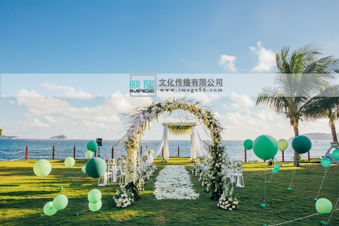 鲜花拱门,仪式区路口,鲜花路引,
