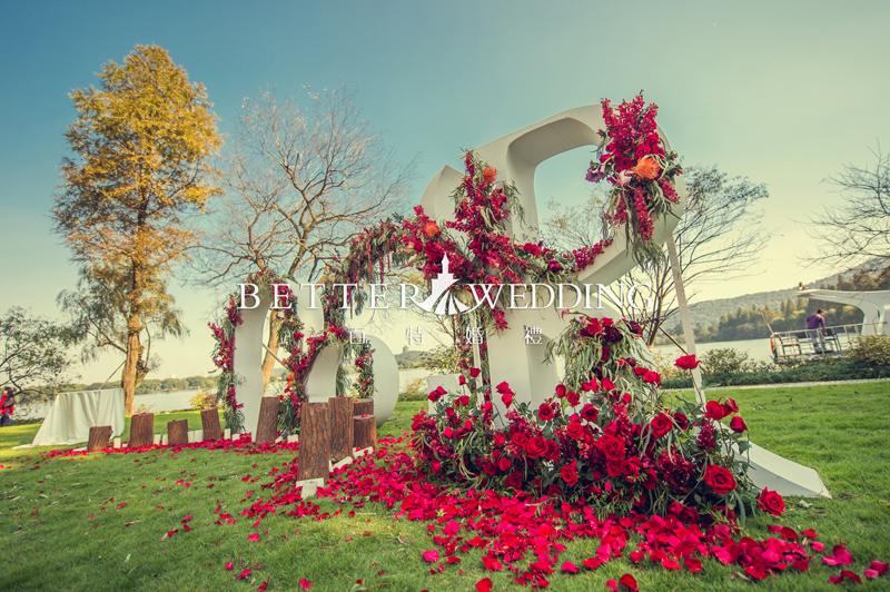 迎宾区,字母背景墙,花艺设计,