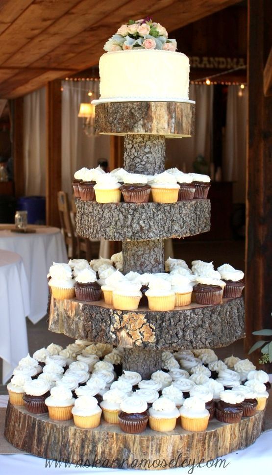 木制甜品桌,婚礼甜品,cupcake,