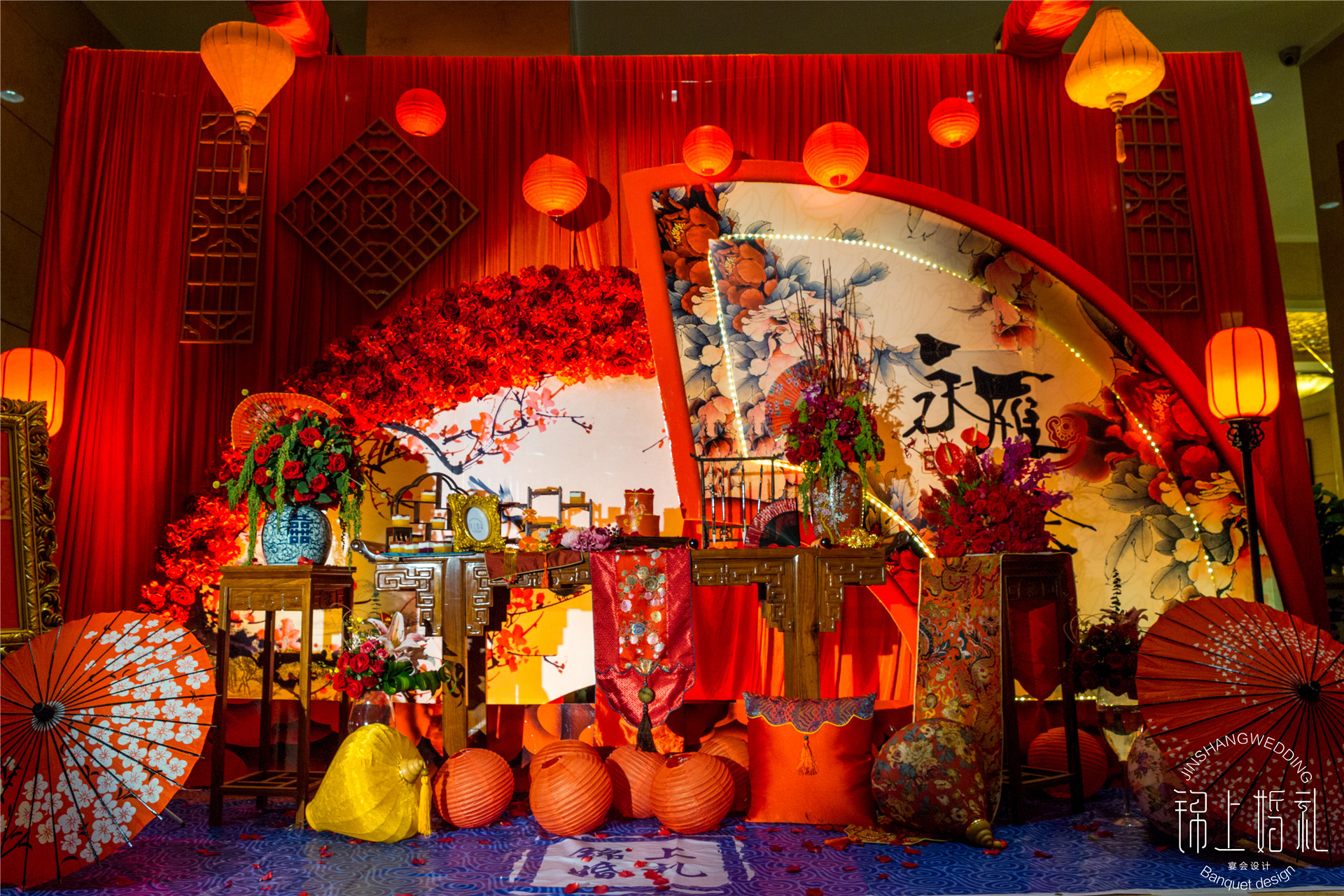 甜品桌,中式婚礼,中式背景墙,