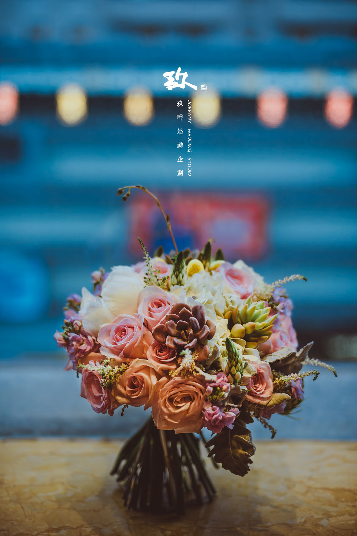 手捧花,