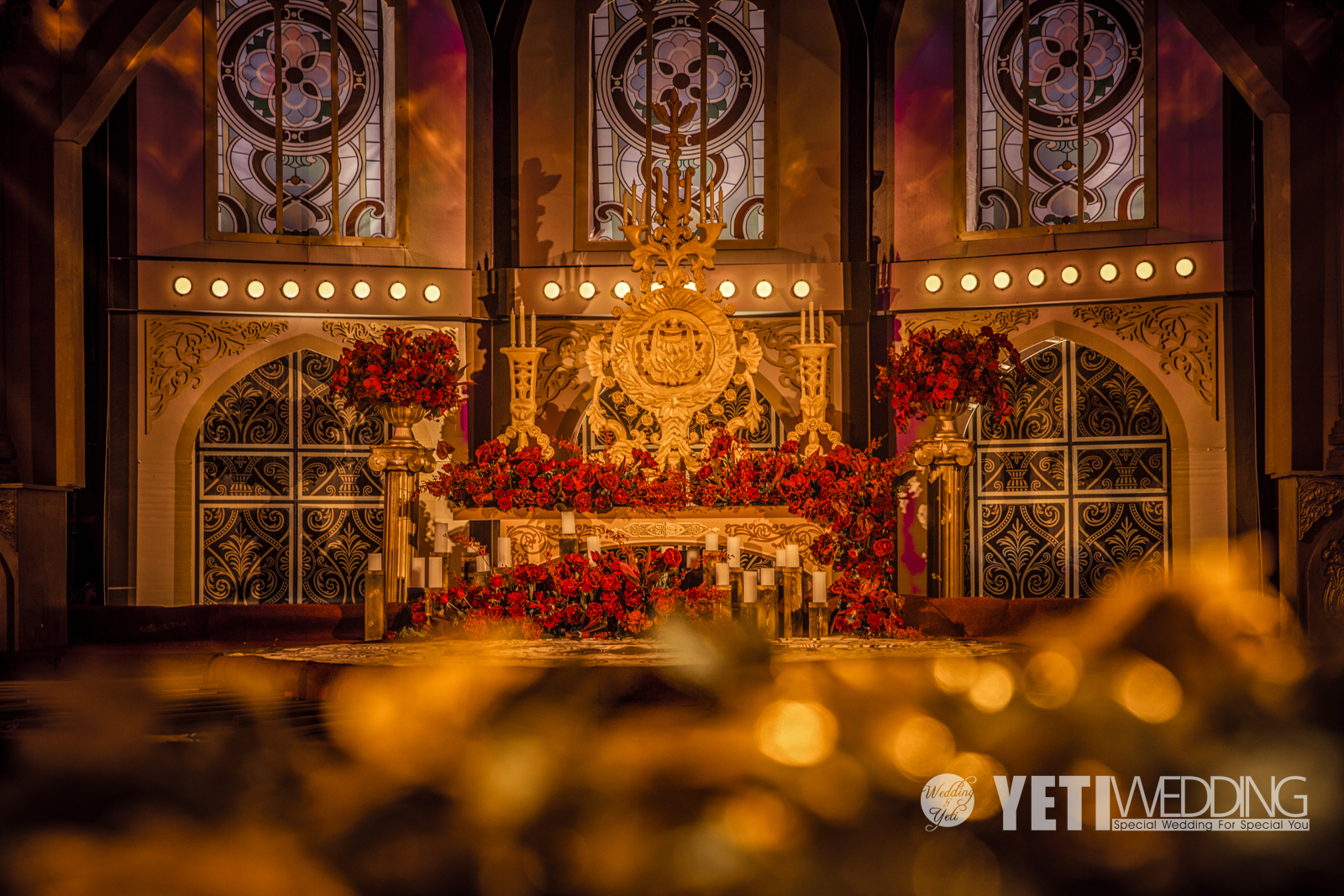 欧式背景墙,花艺设计,跑马灯,