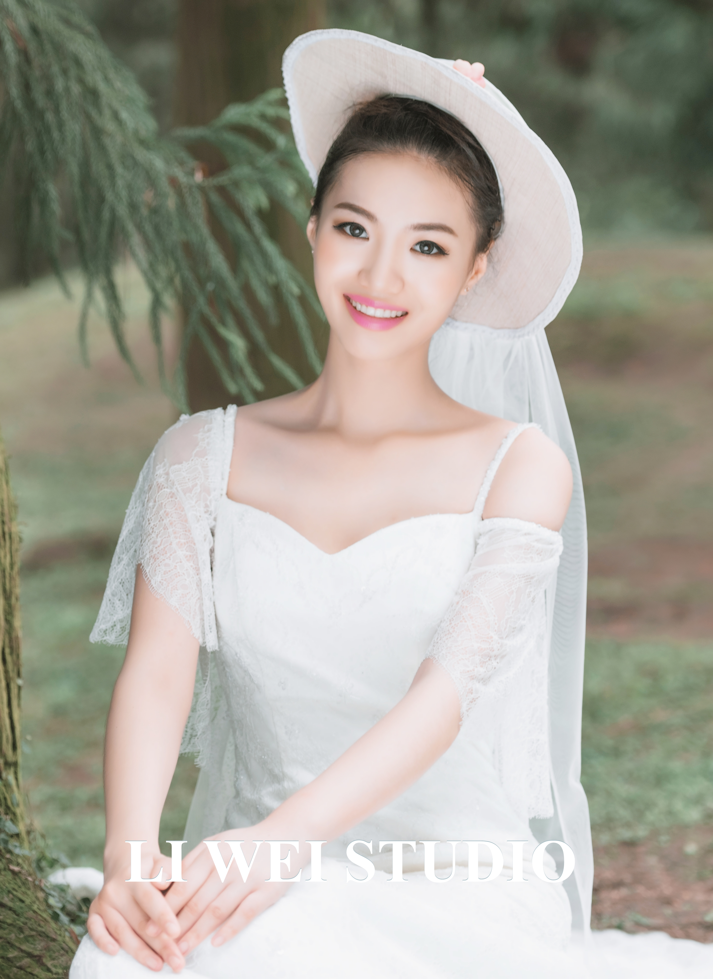 轻复古新娘造型礼帽新娘妆