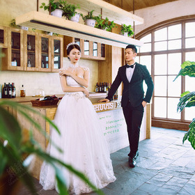 佛山维纳斯婚纱摄影:欧式复古婚纱照《爱，不期而遇》