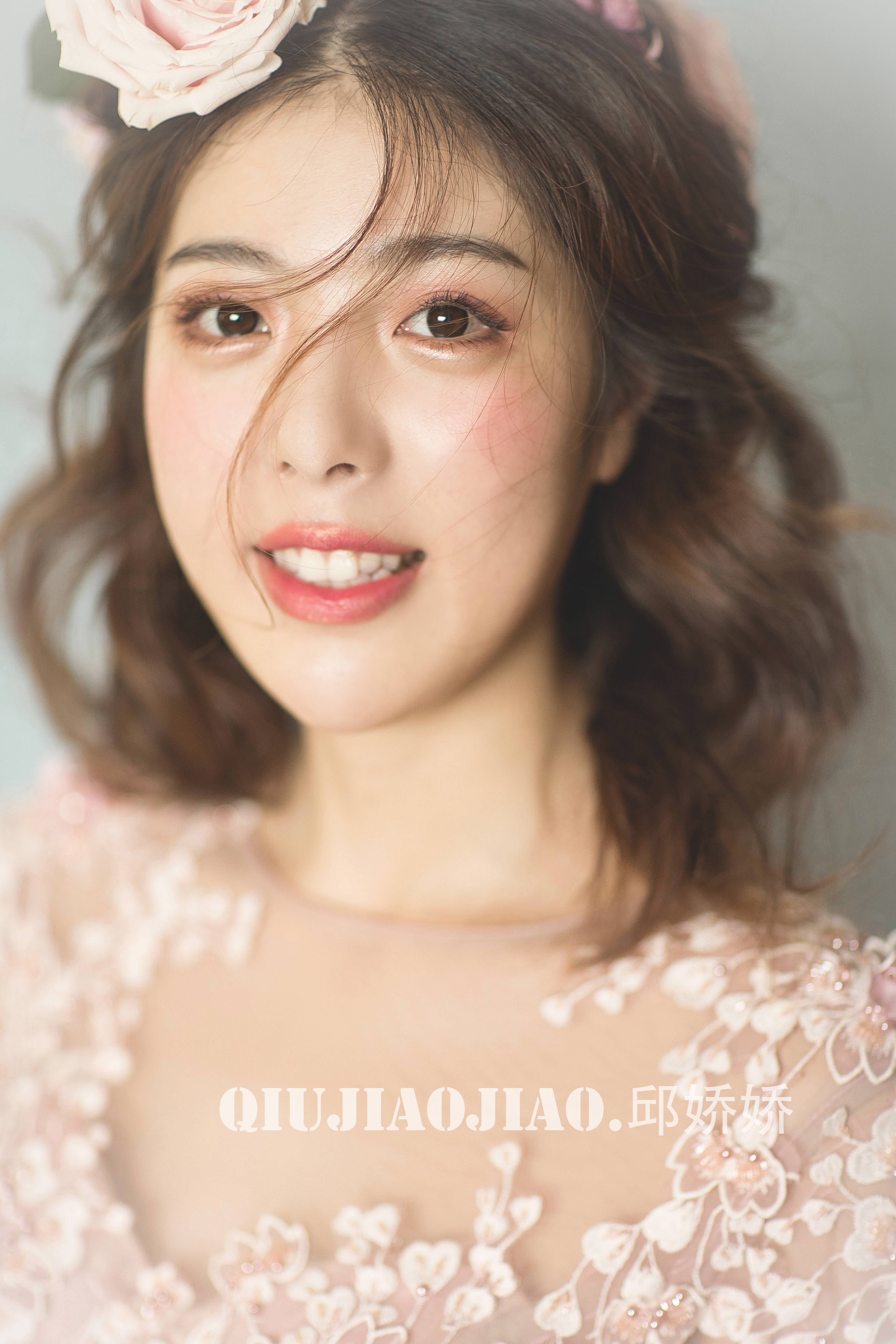 新娘妆容,