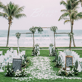 三亚蓝端婚礼策划机构:户外婚礼《恰好遇见你》