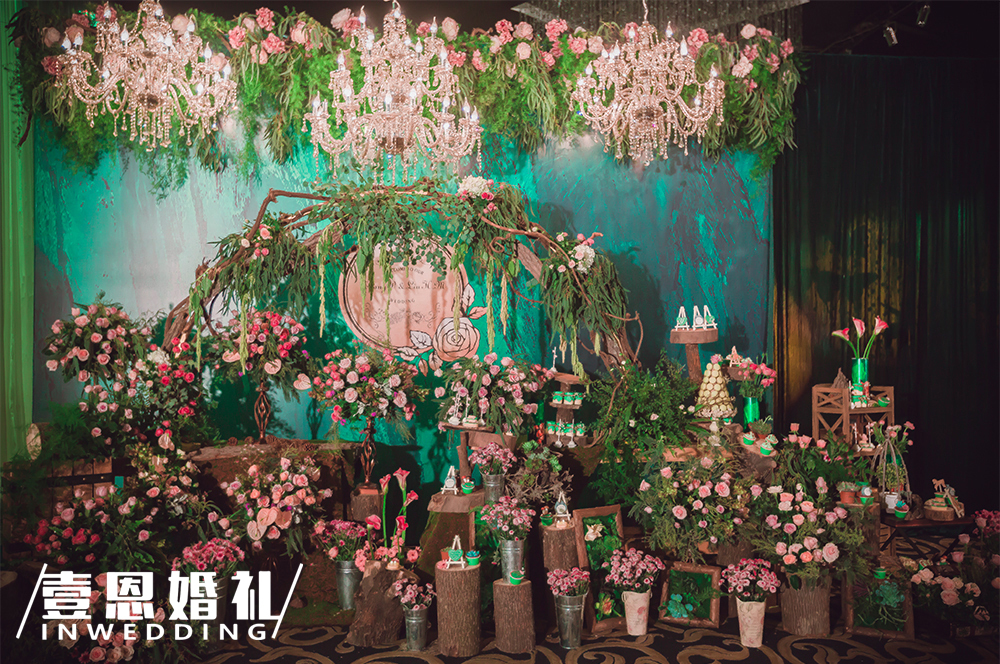 森系婚礼童话风婚礼花艺设计