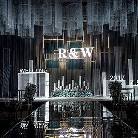 Kiss婚礼:点线面的高级灰——柔和现代风婚礼