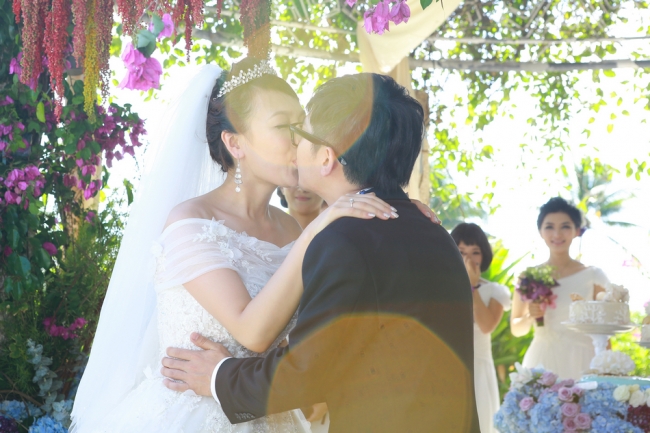 明星婚礼,金志文金兰kiss,