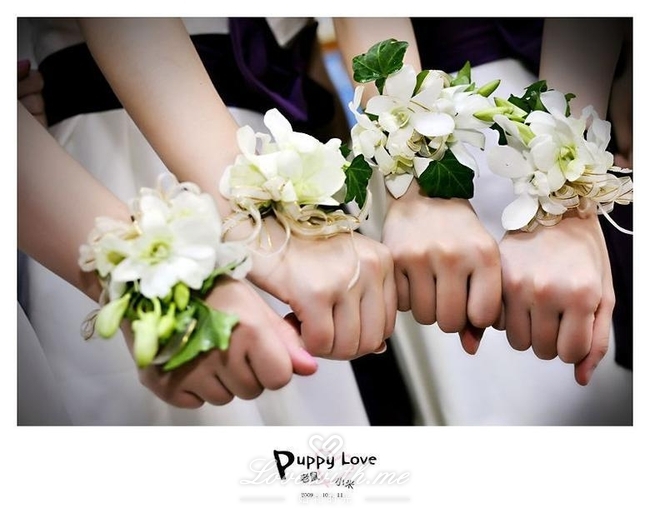 伴娘婚礼小游戏整蛊高招腕花