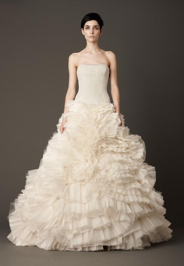 verawang,婚纱,荷叶边婚纱,