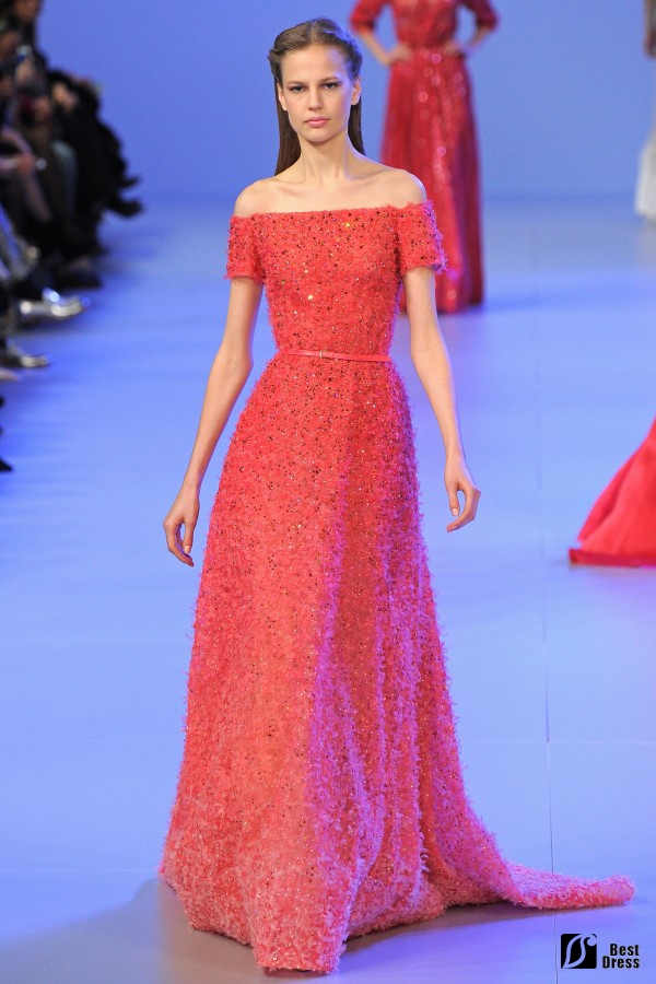 Elie Saab,一字领婚纱,卡肩绣花,