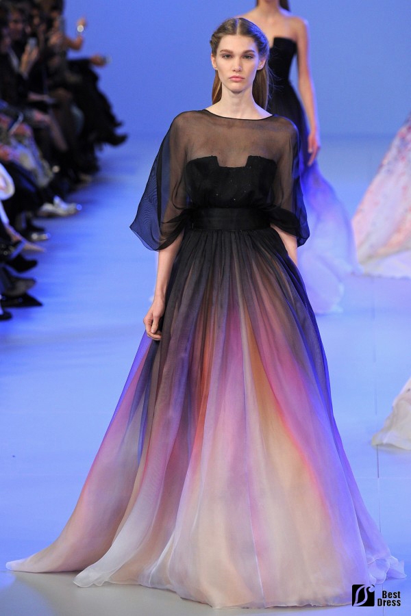 Elie Saab,黑色新娘婚纱,透明领线,