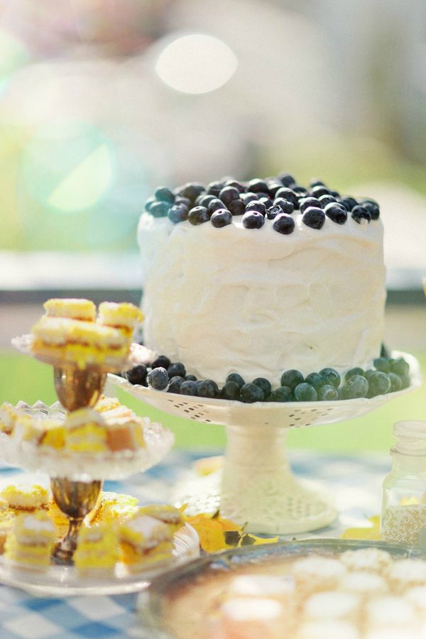 婚礼翻糖蛋糕,蓝莓,