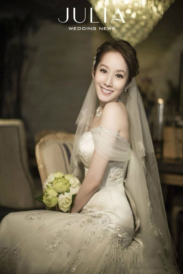 台湾女歌手许慧欣秘密结婚,在峇里岛海边举行婚礼