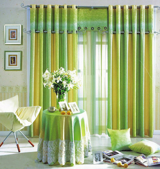 标签 小清新 黄绿色窗帘 颜色 描述