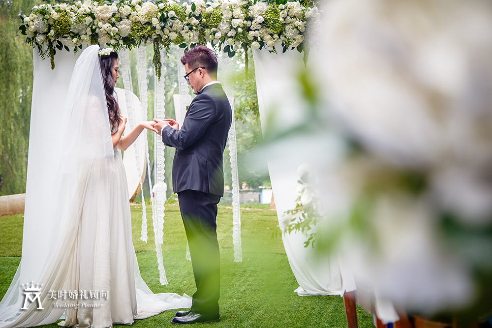 跟拍——水牛石餐廳,清新白綠色 -來自美時私人婚禮高級定製客照案例