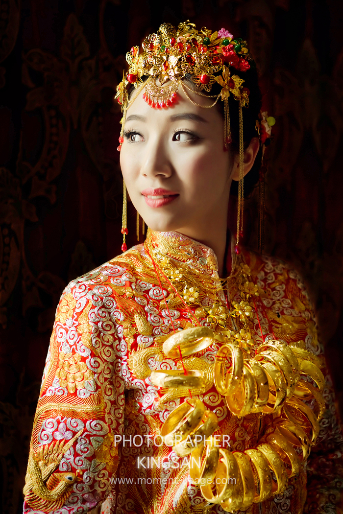 来源:  广东婚礼特色.穿金戴银 浏览: 683 谢谢观赏 :  喜欢