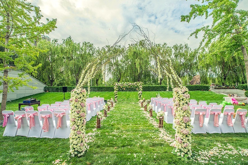 户外婚礼拱门路引通道