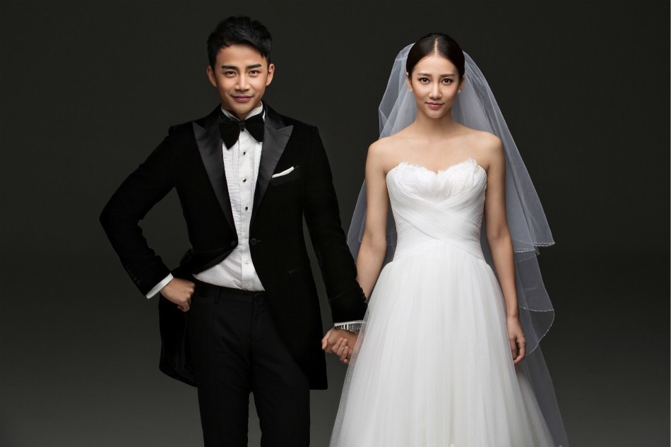 李茂弦子大婚在即,黑白经典礼服婚纱照曝光!