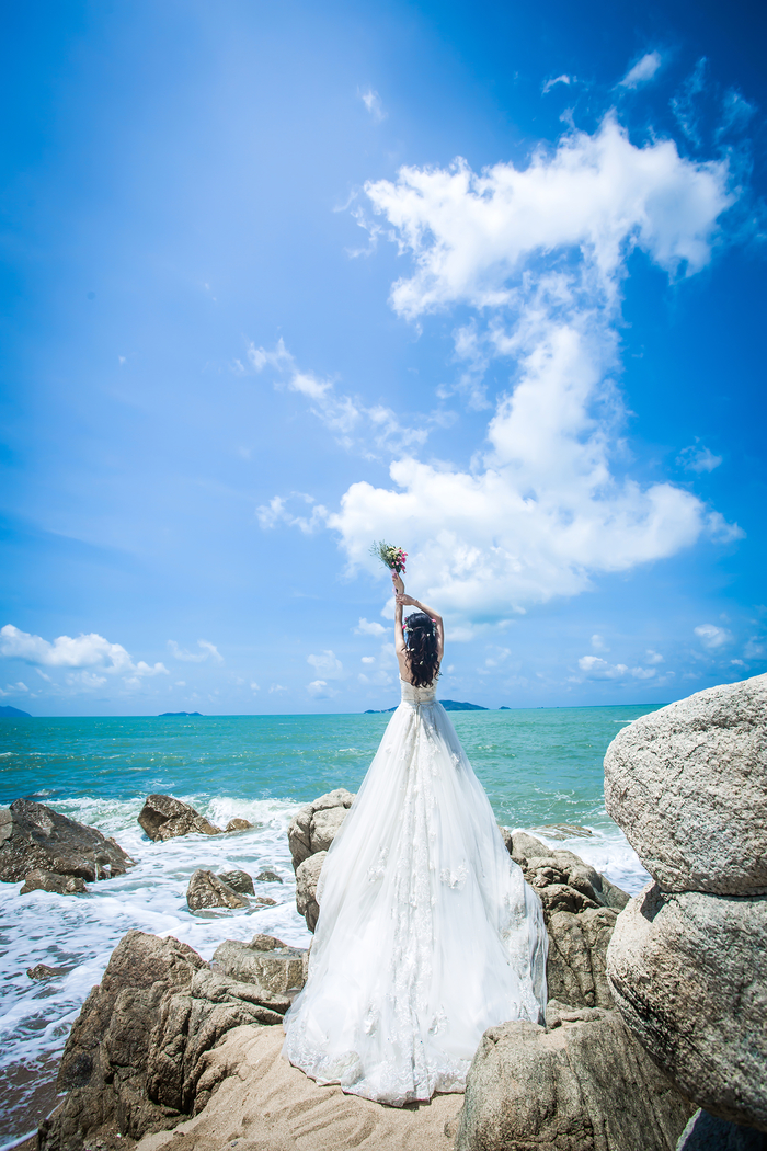 三亚旅拍婚纱照《幸福一站》