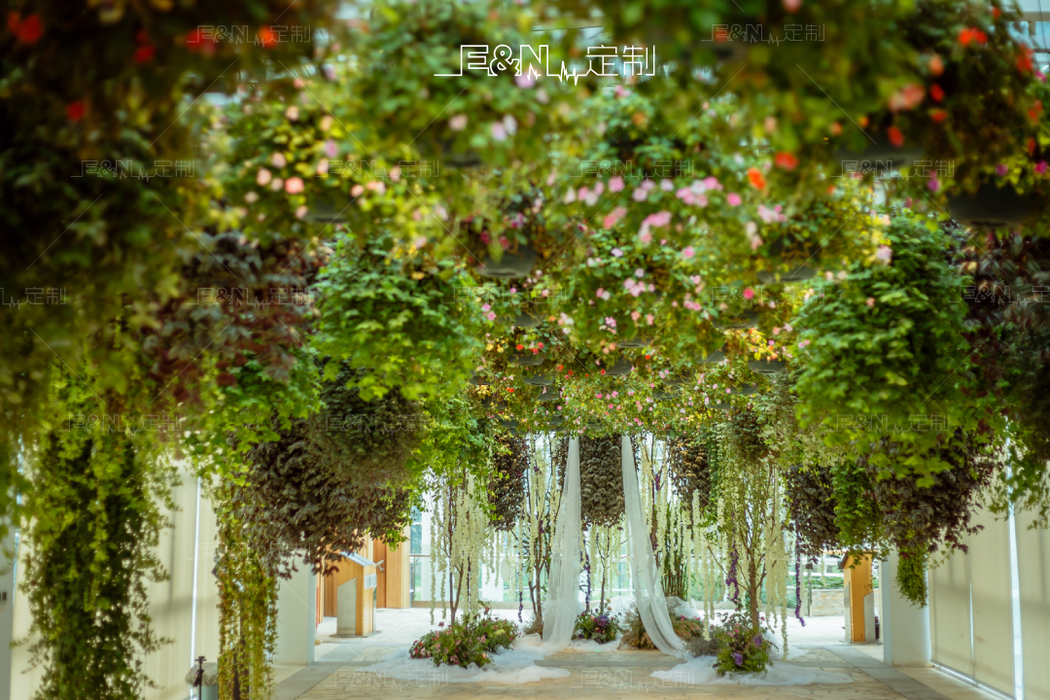 森系婚礼绿叶花艺设计