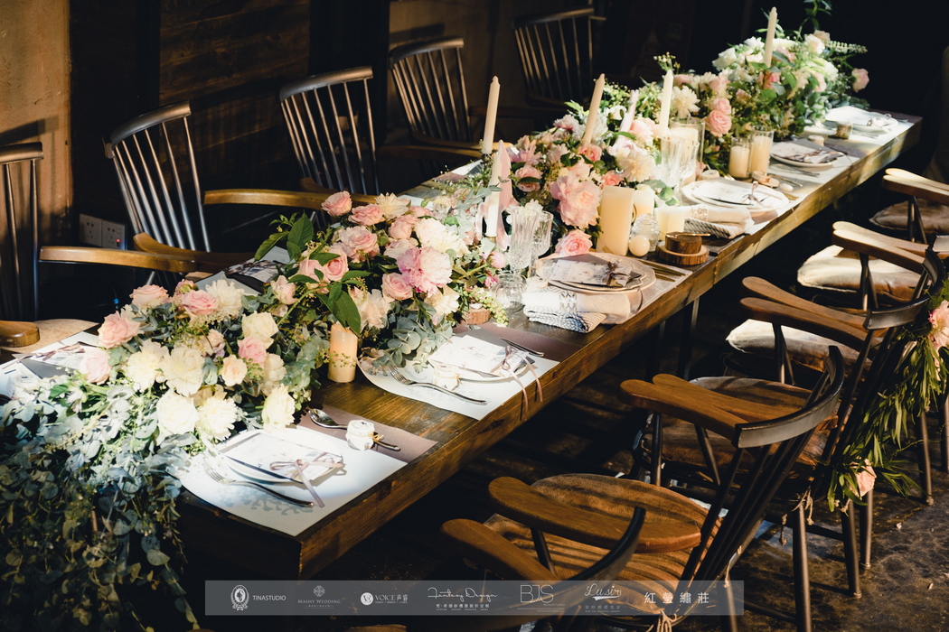 咖啡馆婚礼餐桌布置西式婚礼