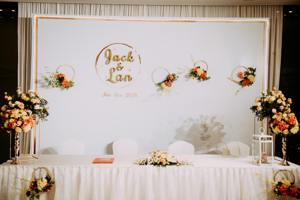 唯美的签到台和背景