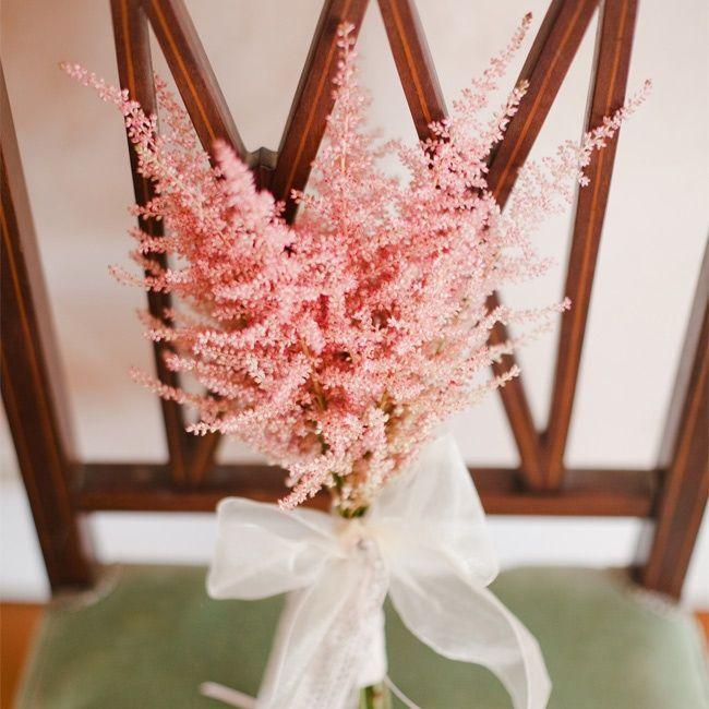 知道这种美丽的捧花花材叫什么吗,"落新妇",一直.