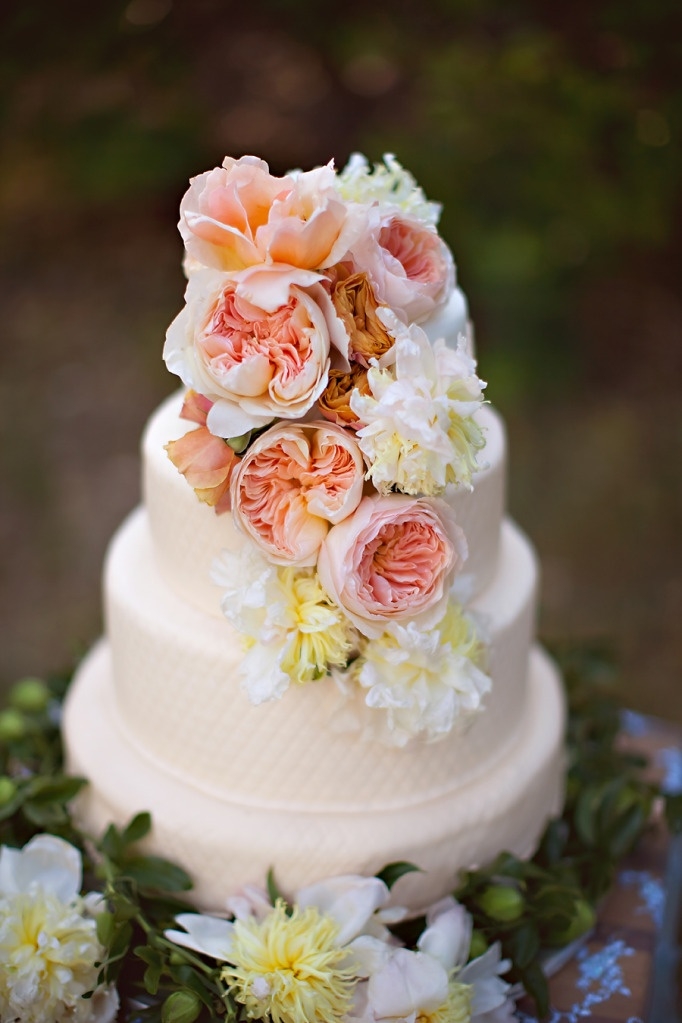 15款娇艳欲滴的鲜花主题翻糖蛋糕,增添婚礼浪漫氛围,将婚礼的美好瞬间